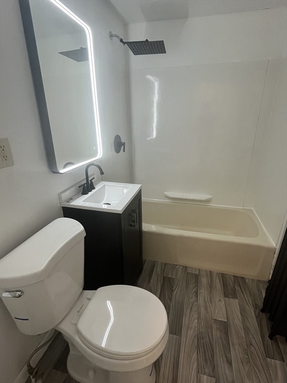 25 R Auburn St, Woburn