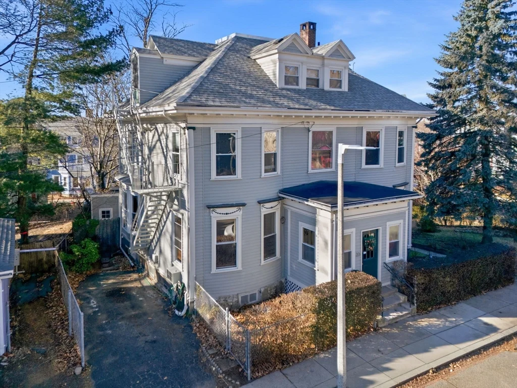 23 Olmstead, Jamaica Plain