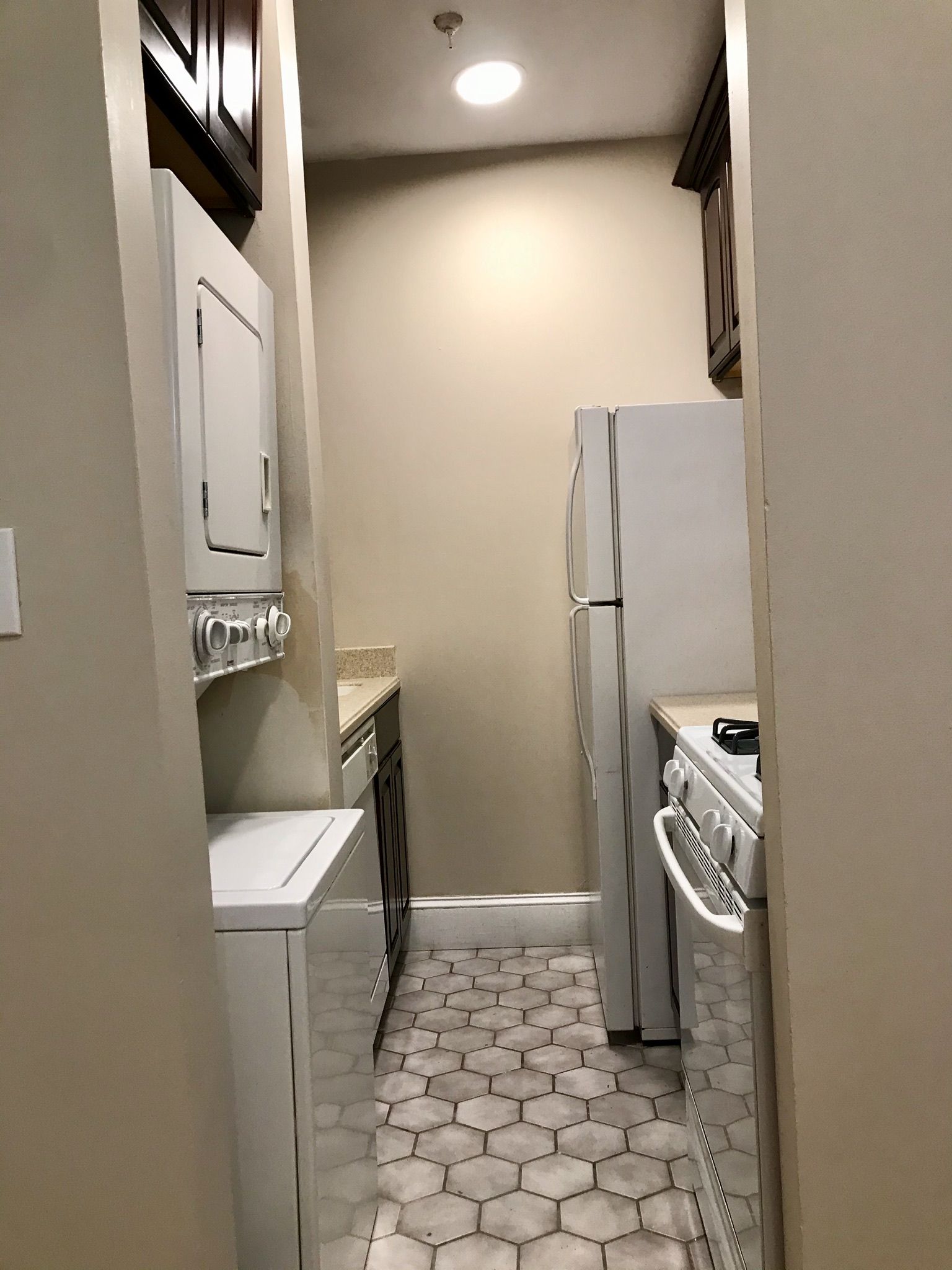 1 bed, 1 bath apartment for rent at 75 Chestnut Unit 12, Beacon Hill — photo 7 of 8
