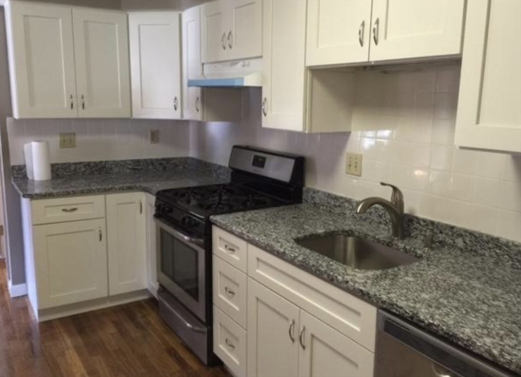 1125 Chestnut St, Newton