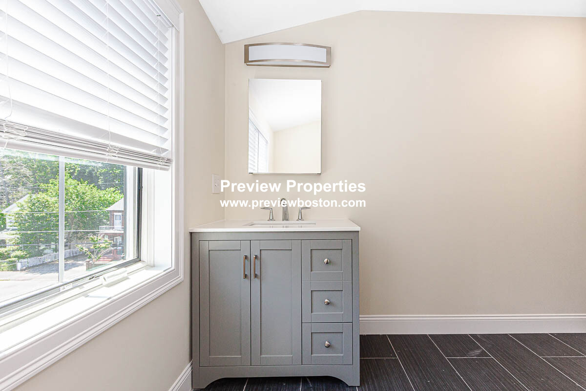 120 Jerome St, West Medford