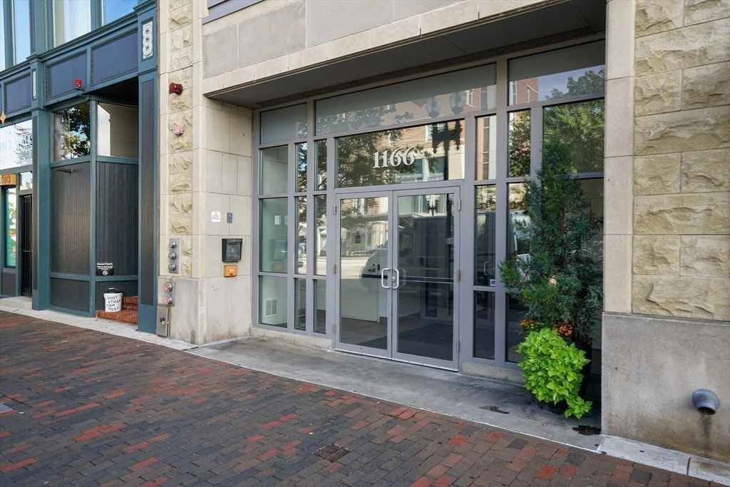 1166 Washington St, South End