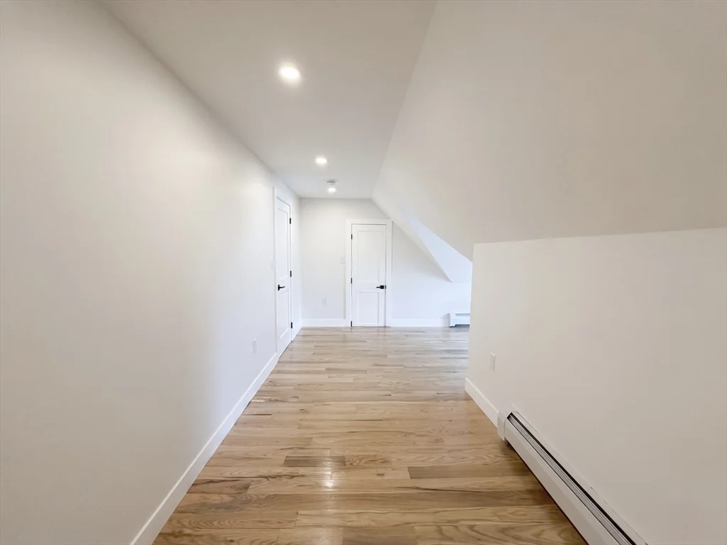 10 Pearl, West Everett