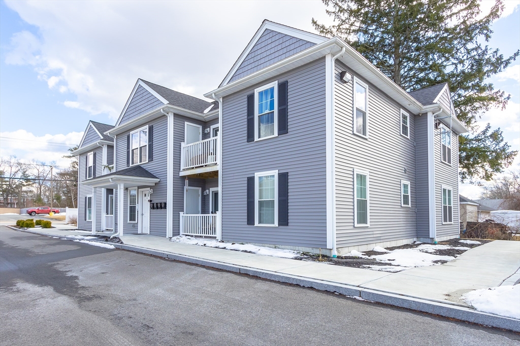 1093 Main St, Weymouth