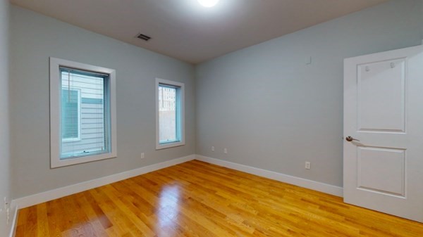 41 W 2nd St, South Boston