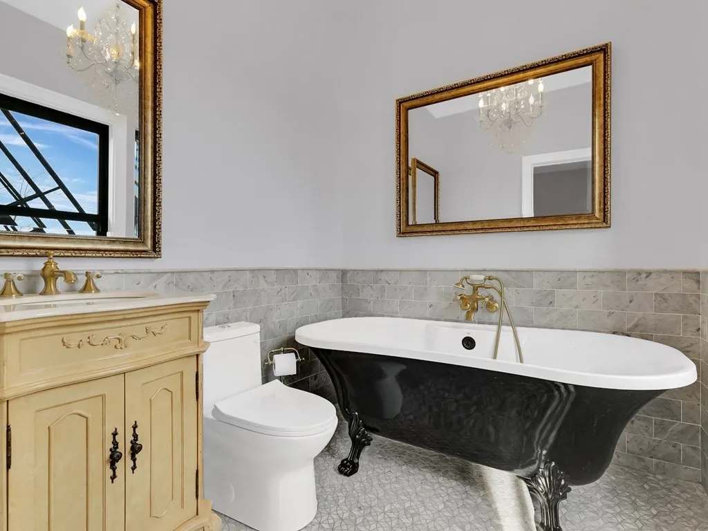 482 Columbus Ave, South End