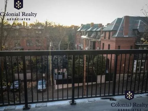 101 Monmouth St, Longwood