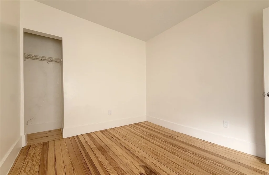 9-11 Richardson St, Faulkner