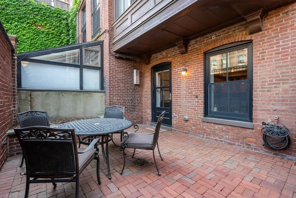 349 Marlborough St, Back Bay