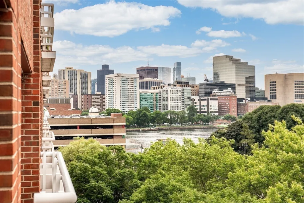 4 Canal Park, East Cambridge