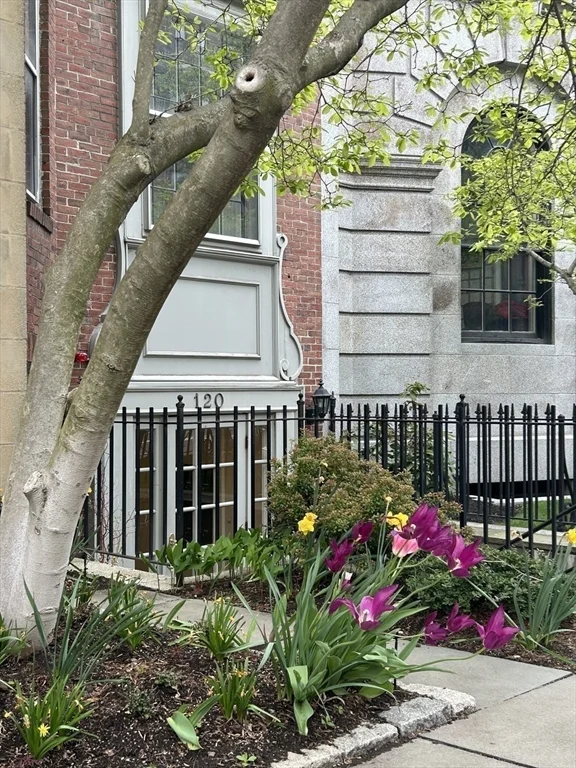 120 Beacon St, Back Bay