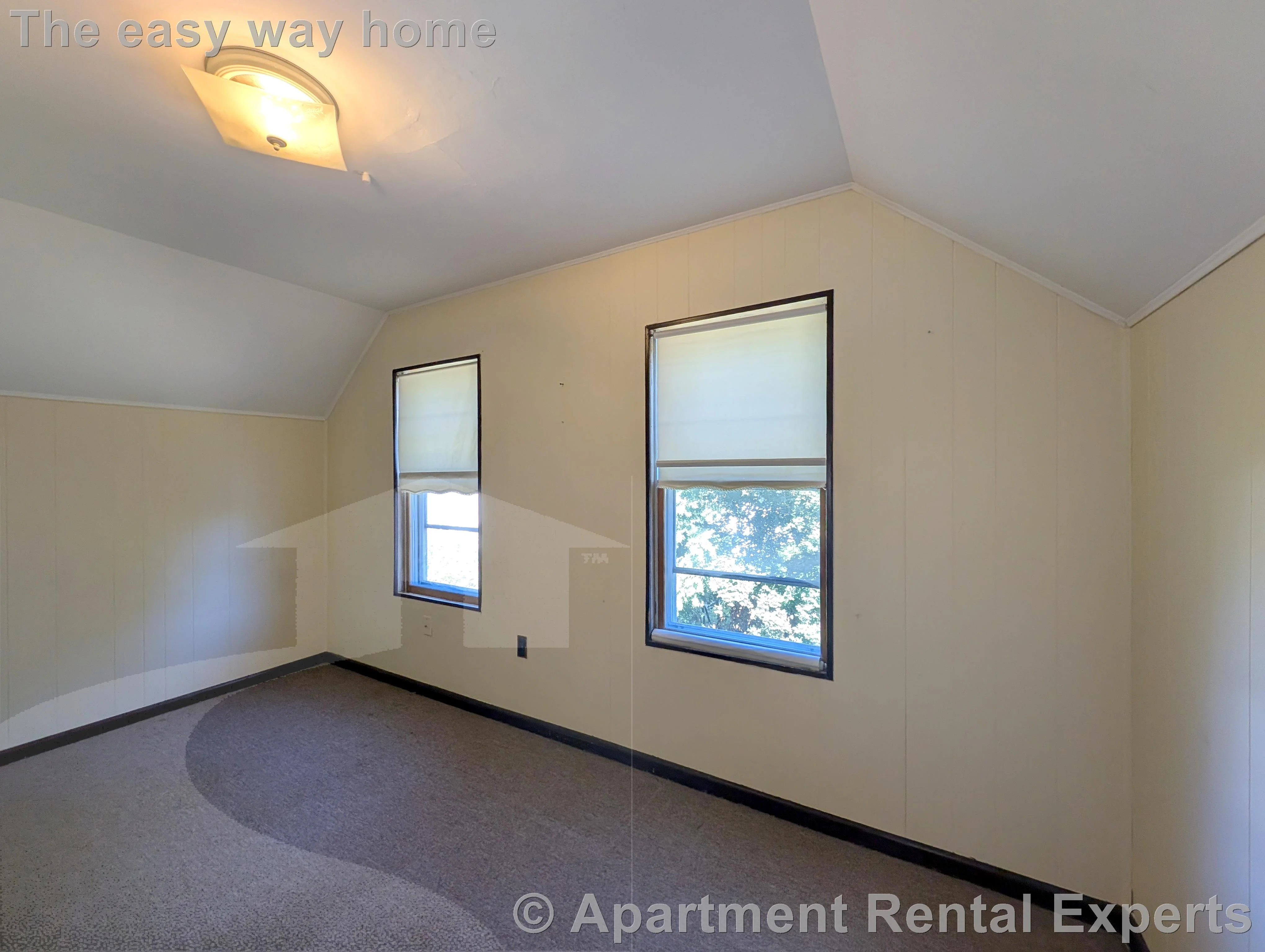 58 Monument St, Tufts