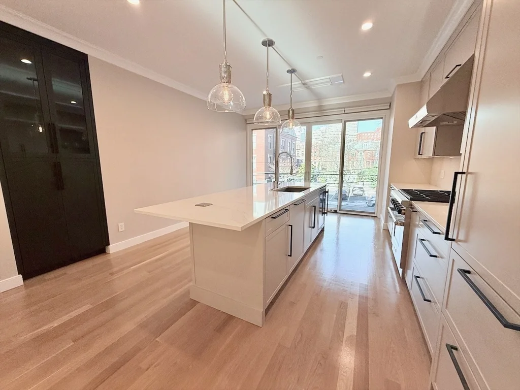 143 Warren Ave, South End