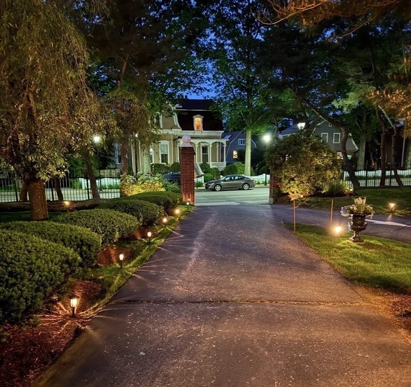 600 Washington St, Wellesley