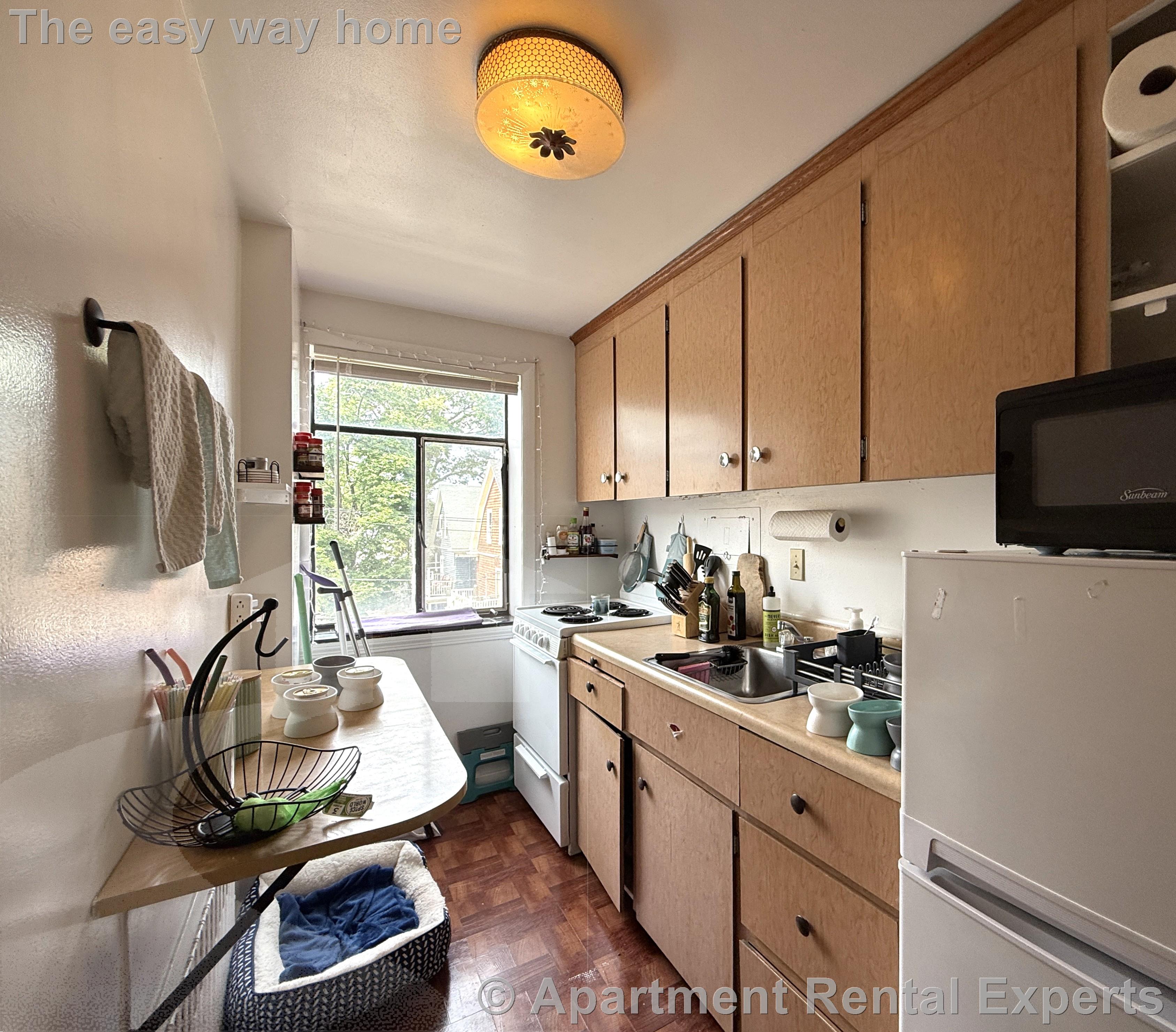 276 Massachusetts Ave, East Arlington