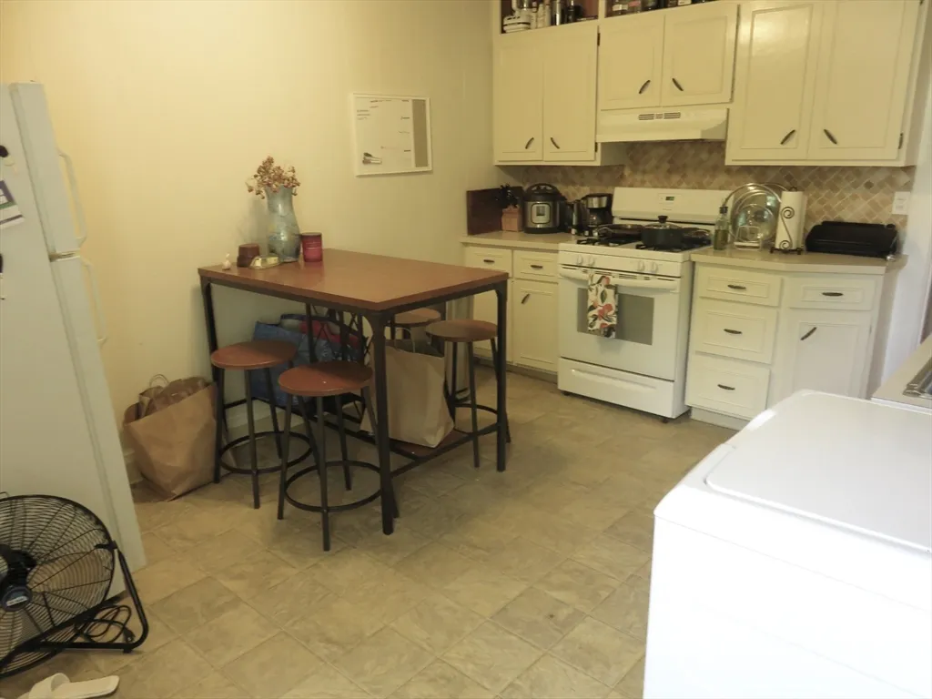 43 Rich St, Banks Square