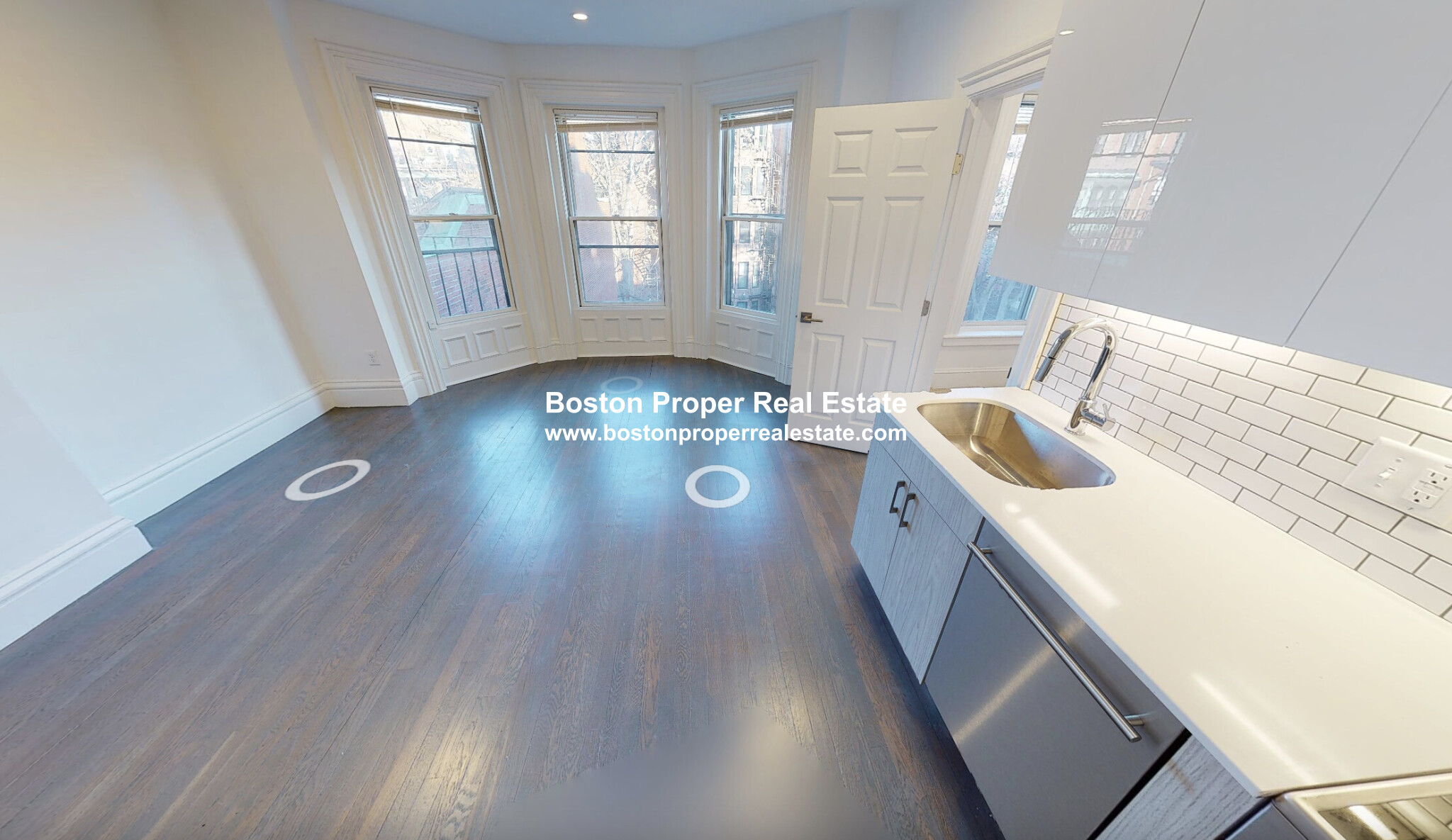 225 Newbury St, Back Bay