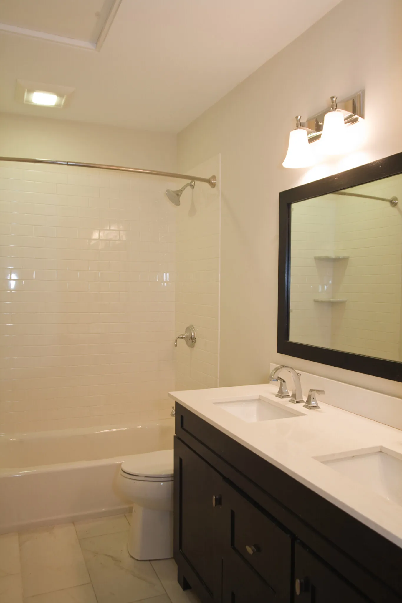 658 Massachusetts Ave, South End