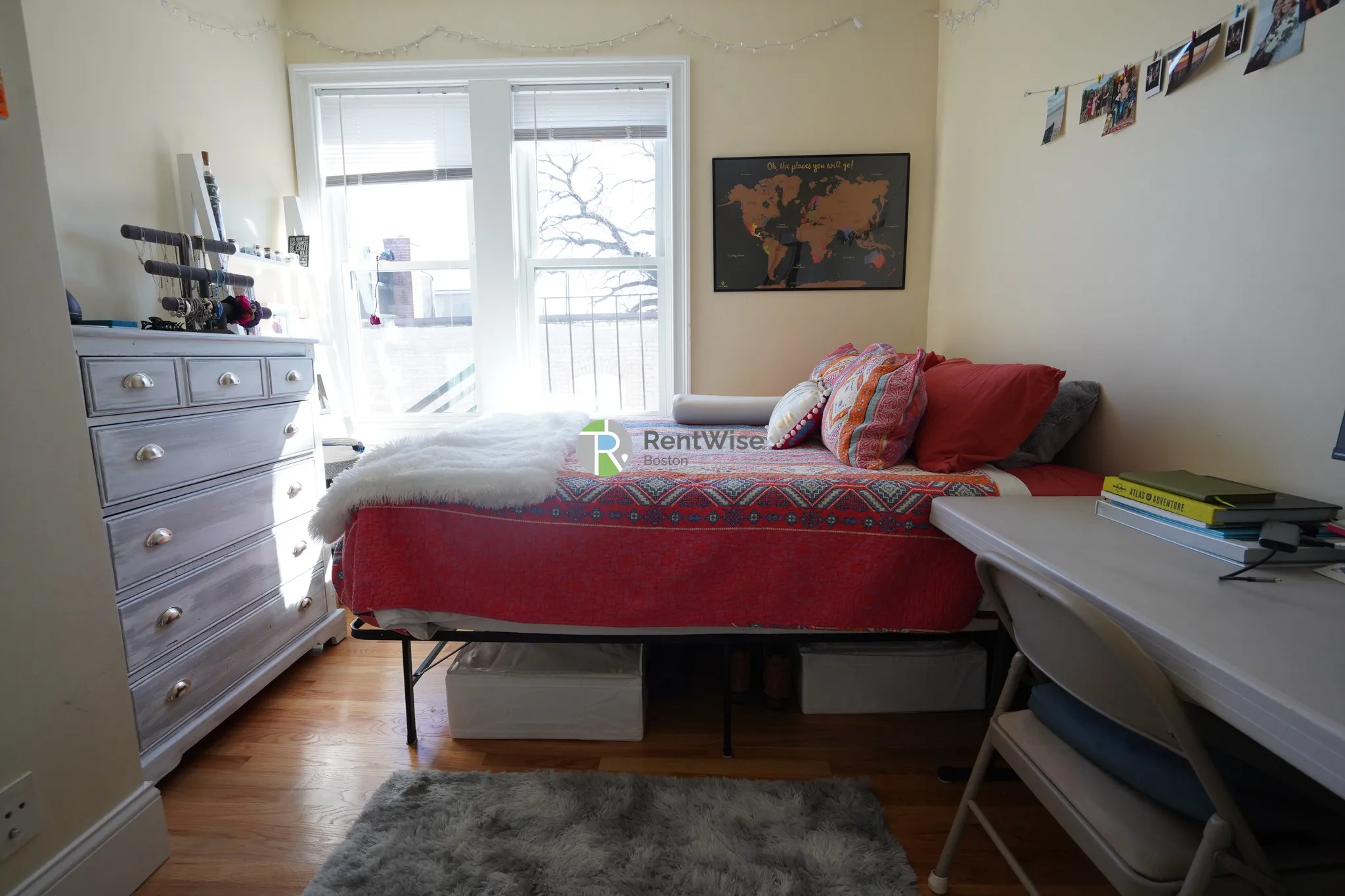 10 Lorraine Ter, Allston