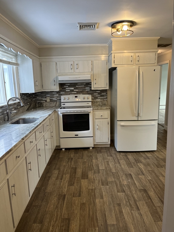 16 Franklin St, Winthrop