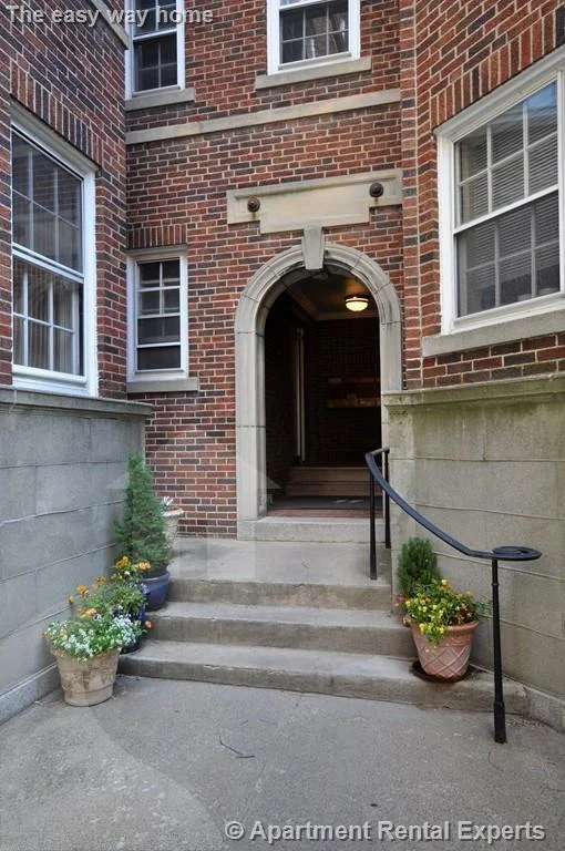 77 Martin St, Porter Square