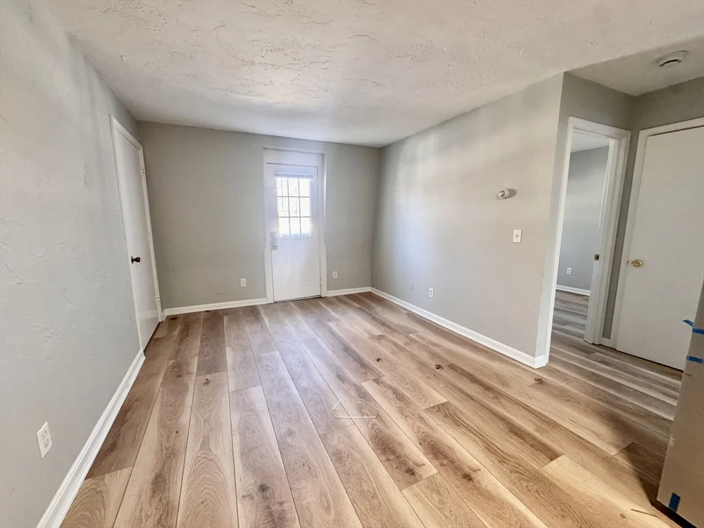 68 Readville, Hyde Park