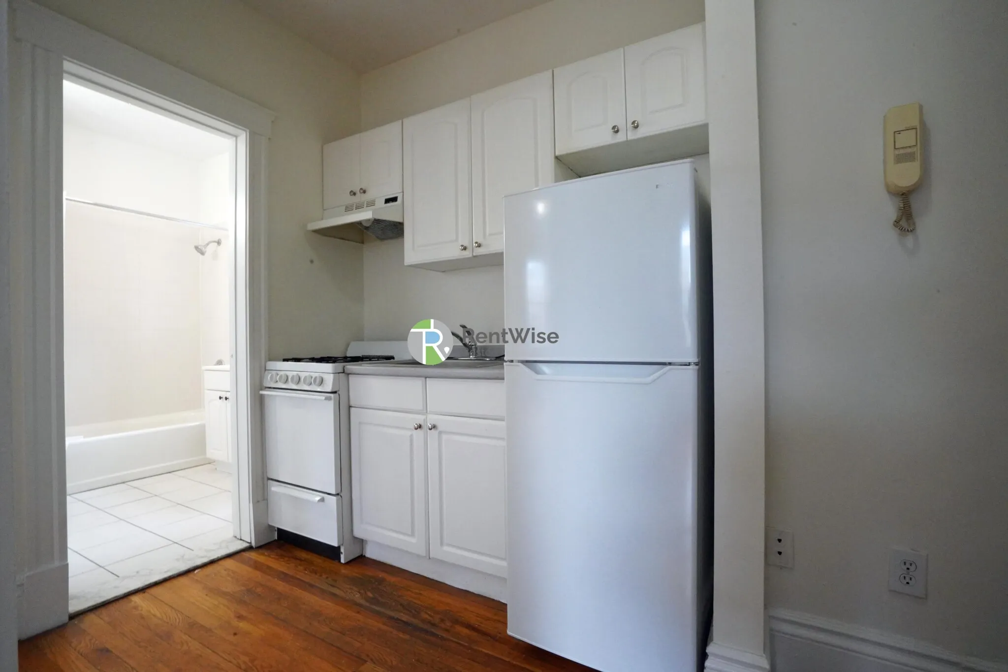 6 Camelot Ct, Brighton