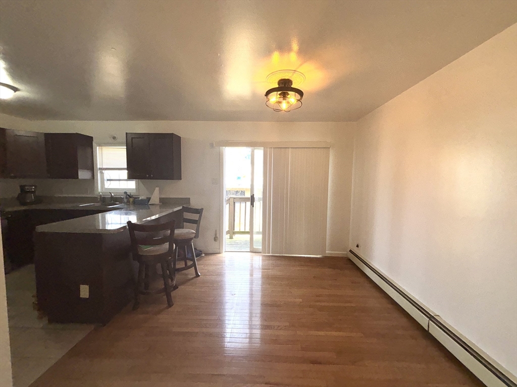 7 Howe Terr, Dorchester