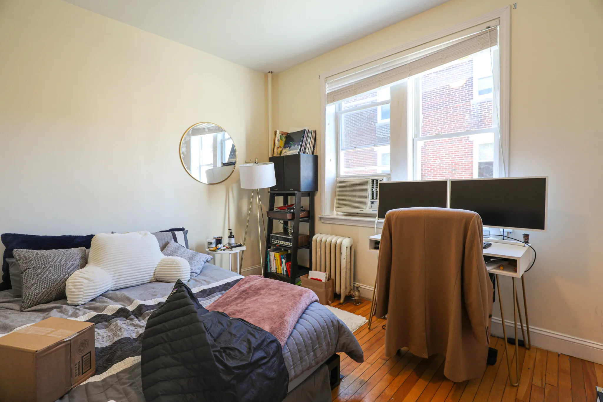 318 Saint Paul St, West End