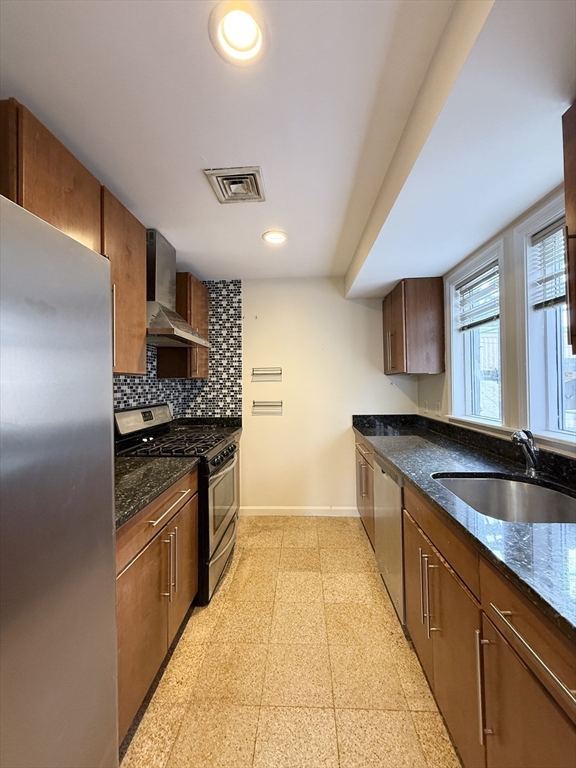 22 Chestnut, Cambridgeport