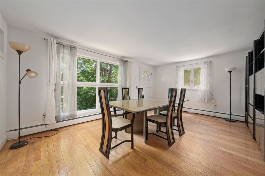 585 Washington St, Franklin