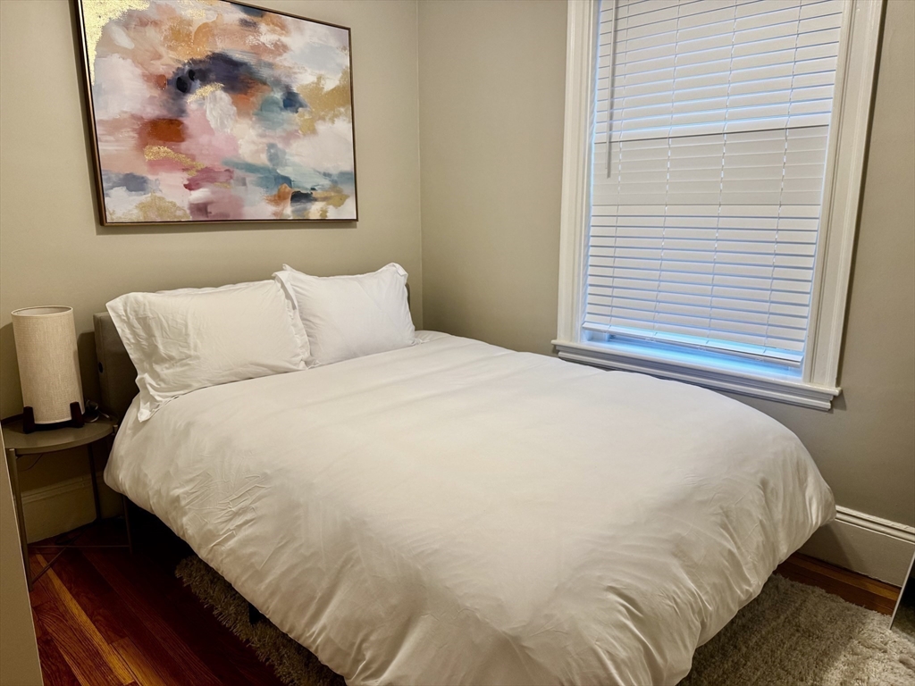 15 Cedar St, Charlestown