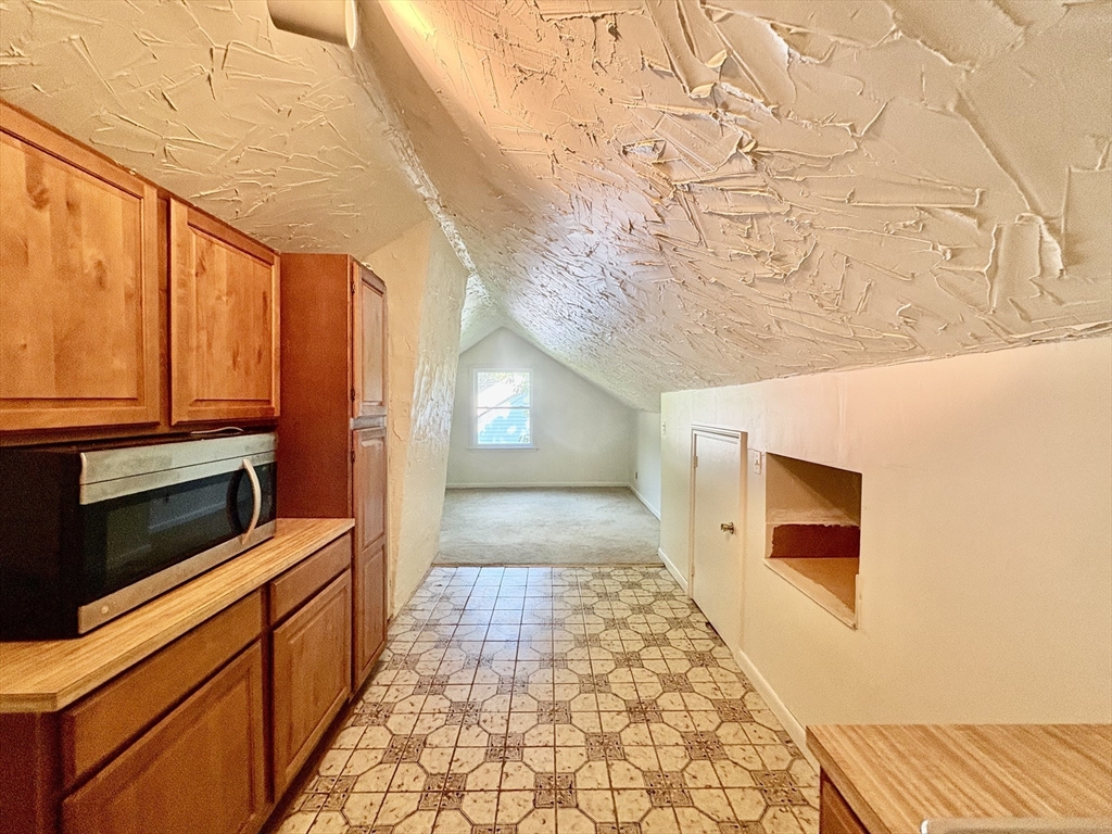 379 Newton St, Chestnut Hill