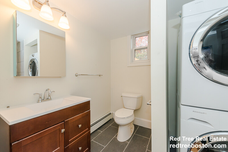 4 School St, Roxbury