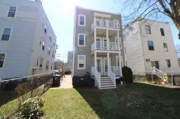 89 Allston St, Cambridgeport