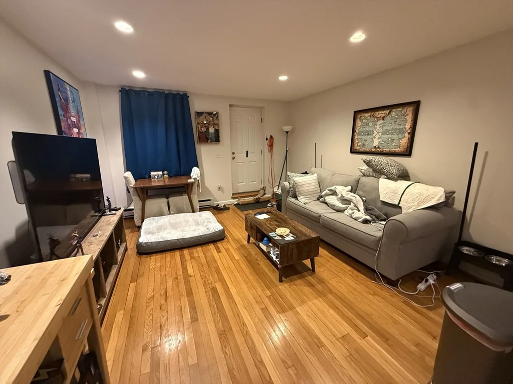 18-20 E Springfield St, South End