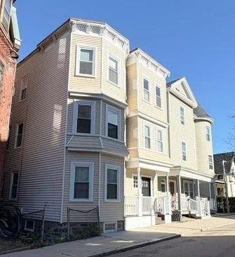 143 Hillside St, Mission Hill