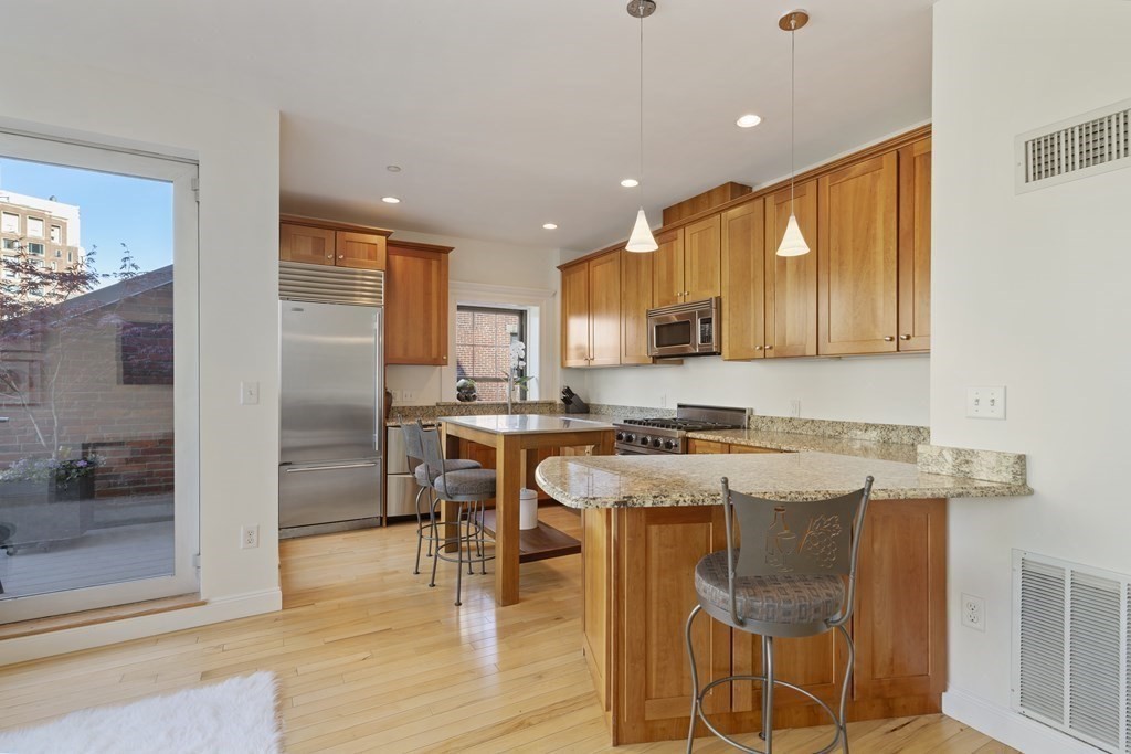 99-105 Broad St, Downtown