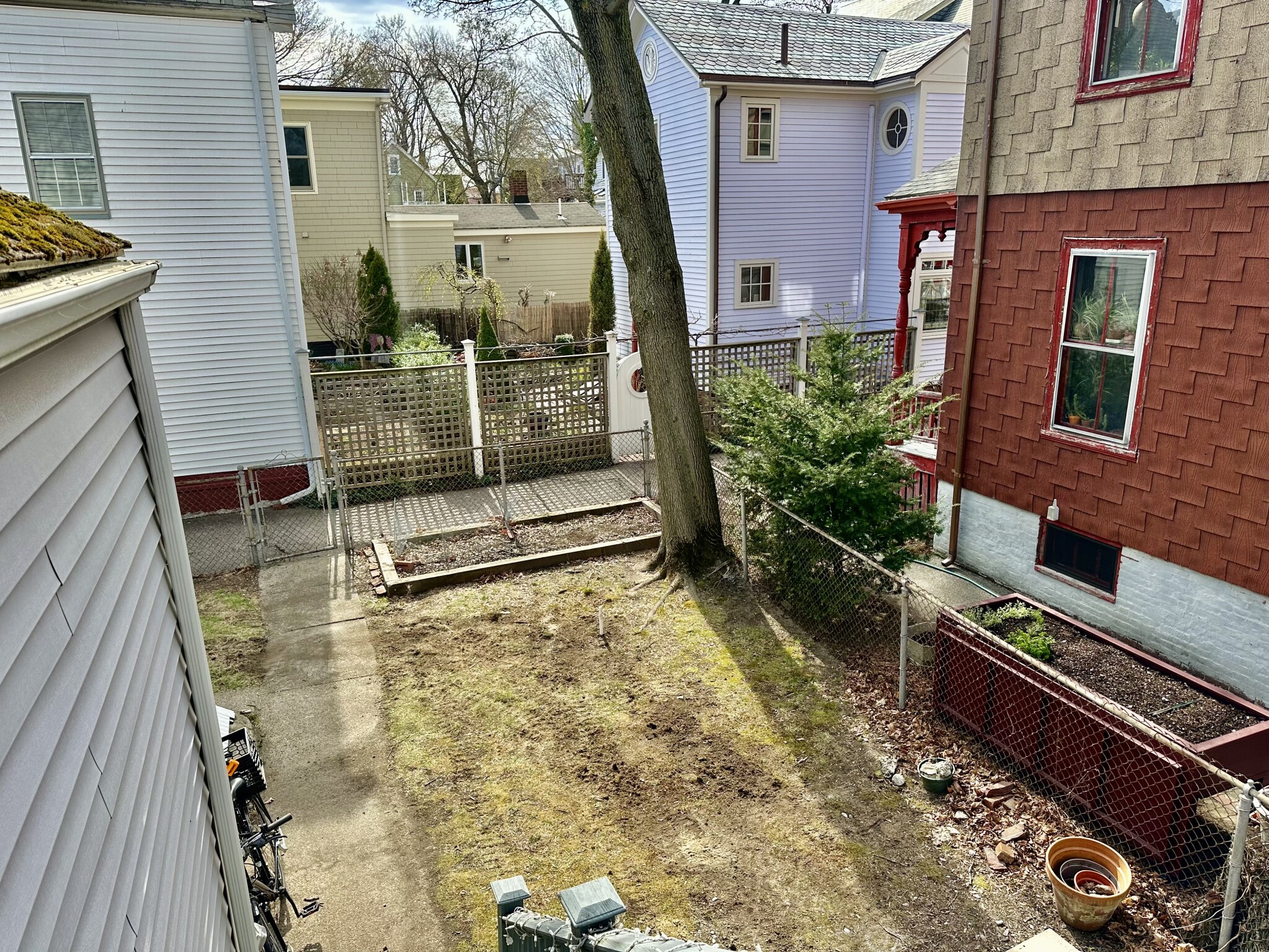 97 Dover St, Davis Square