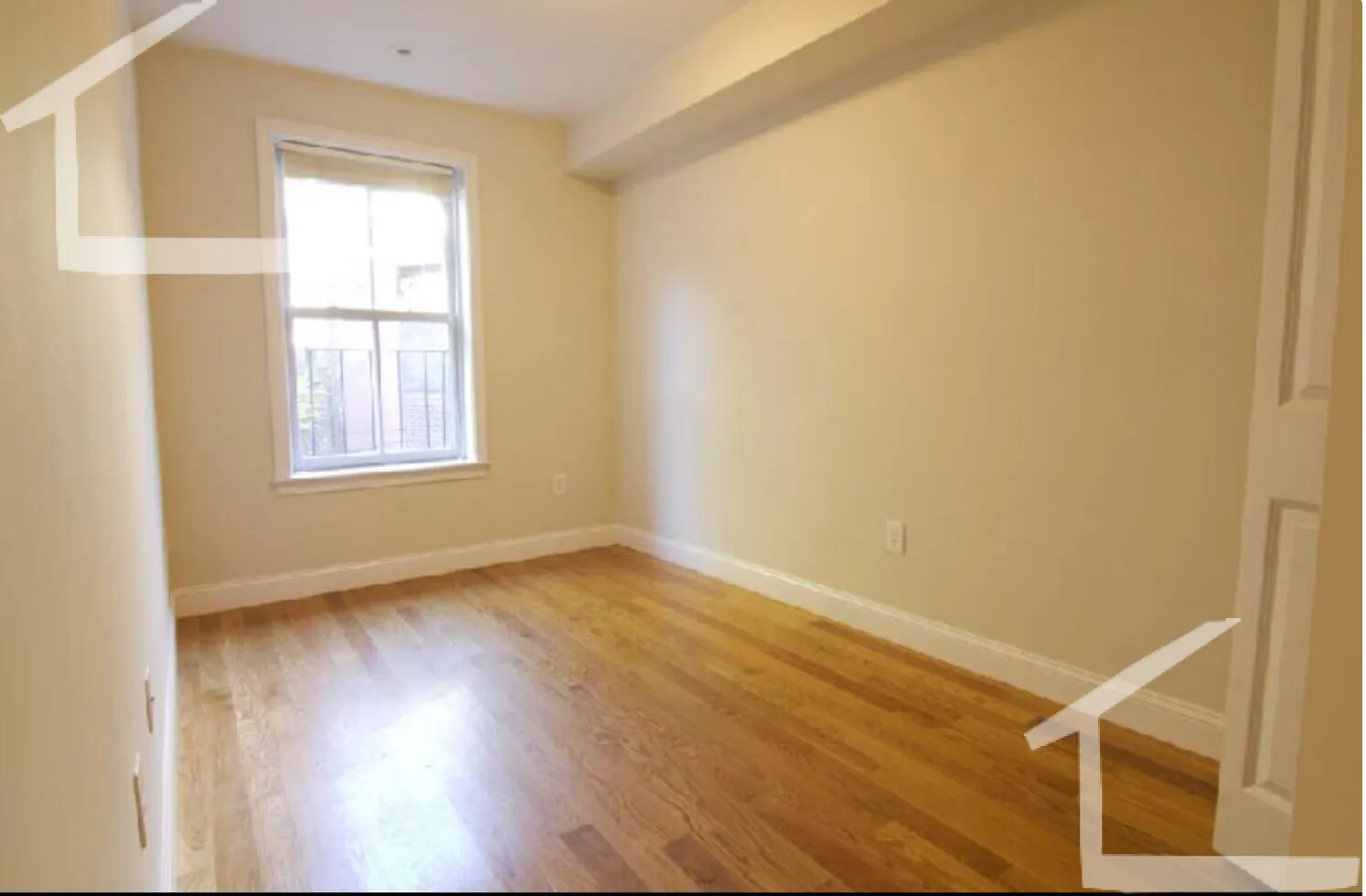 104 Hammond St, Roxbury