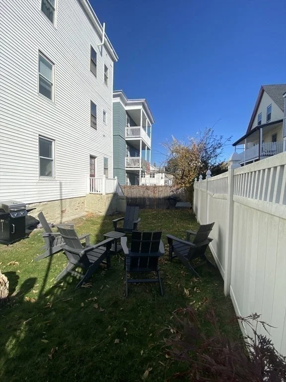 37-39 Belknap St, West Somerville