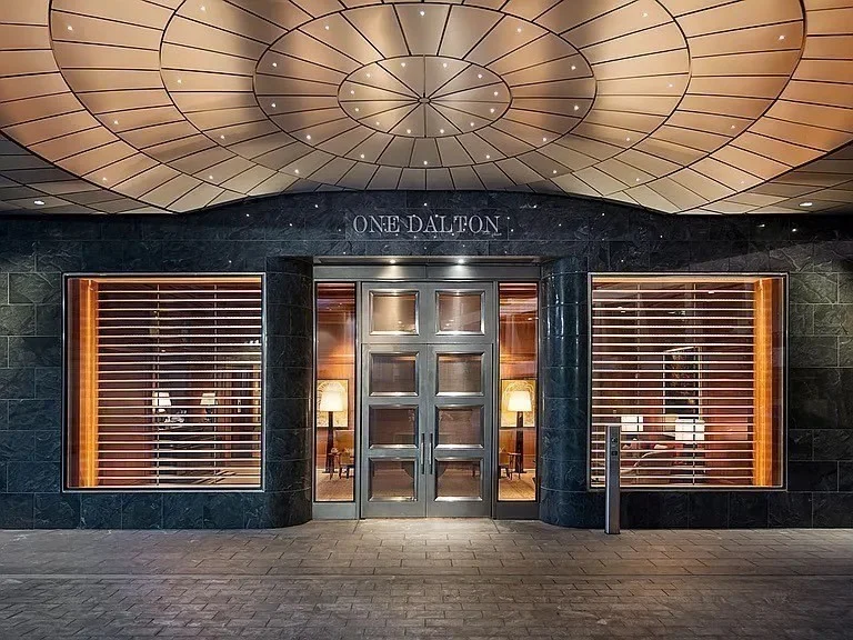 1 Dalton St, Back Bay