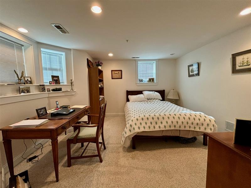 39 Inman St, Mid-Cambridge