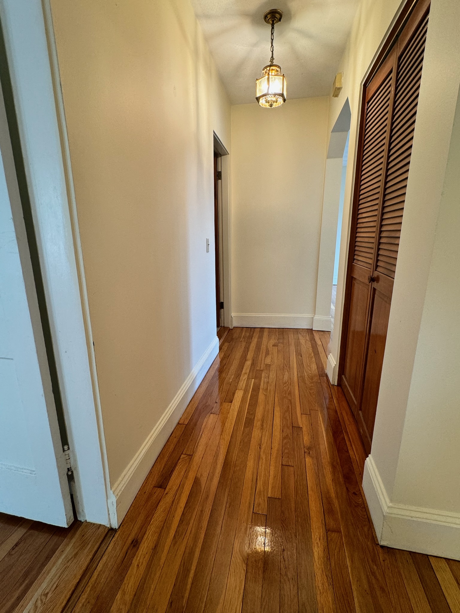 257 Powder House Boulevard, West Somerville