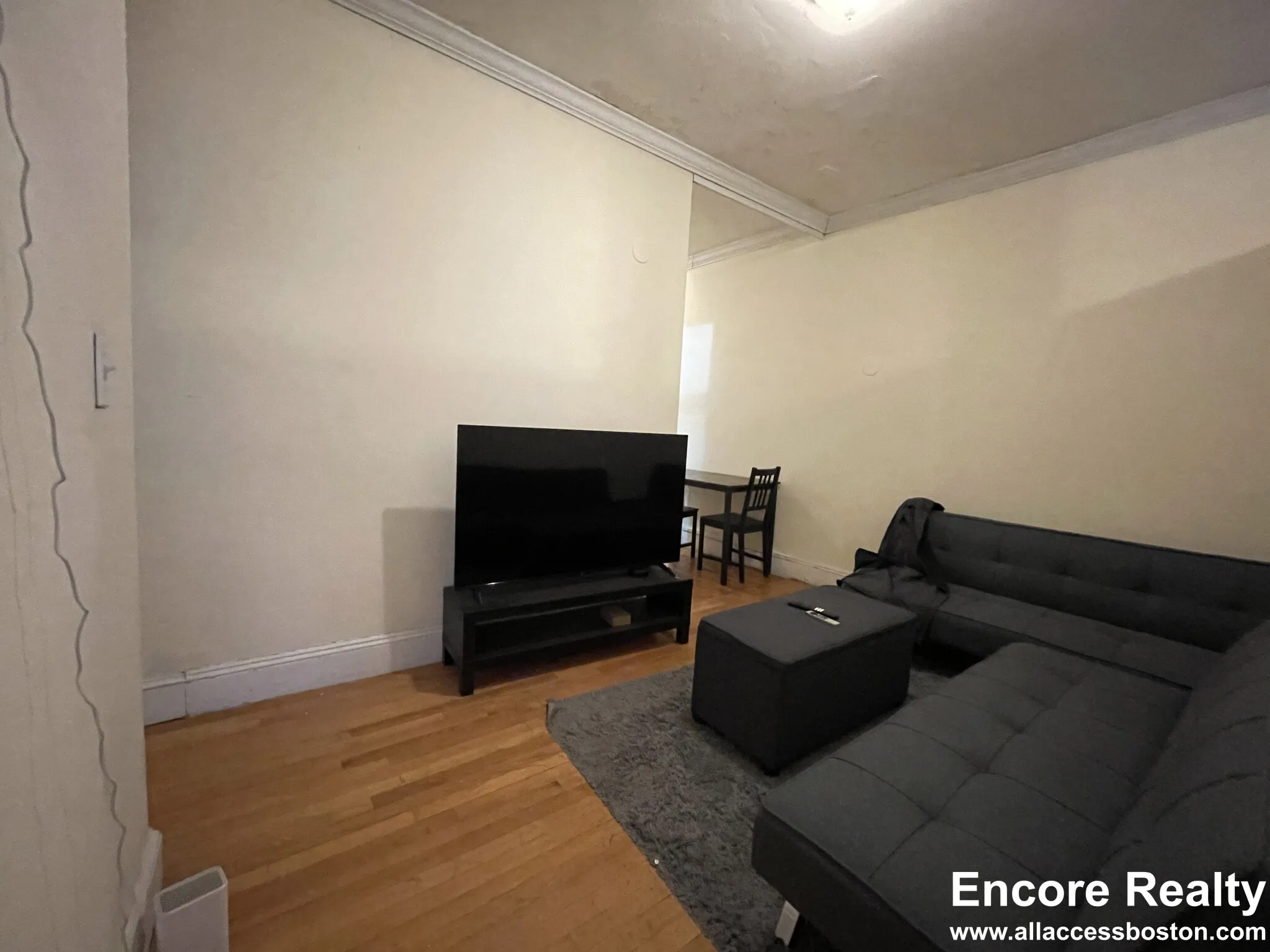 54 Egmont St, North Brookline