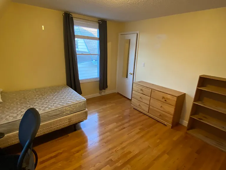 27 Albion Pl, Powder House Square