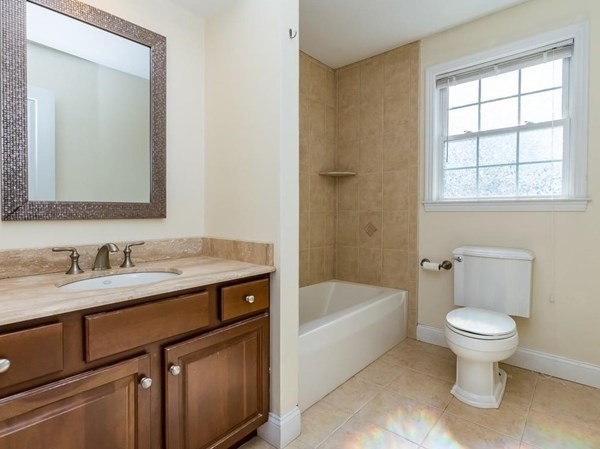 37 Hiawatha Ave, Waltham