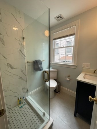 1 bed, 1 bath apartment for rent at 14 Burrill Pl Unit 2, South Boston — photo 5 of 10