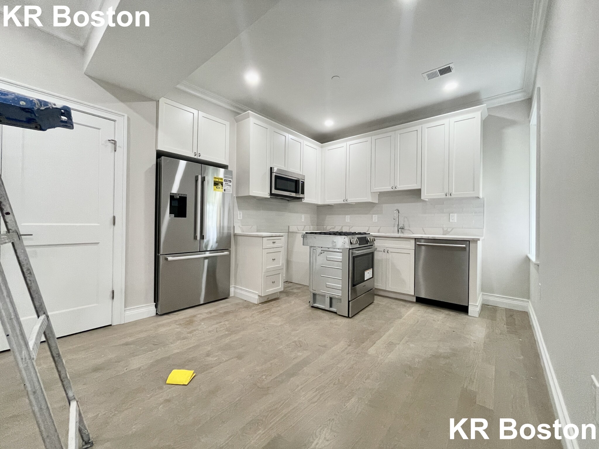 2 bed, 1 bath apartment for rent at 15 Mount Hood Rd Unit 6, Brighton