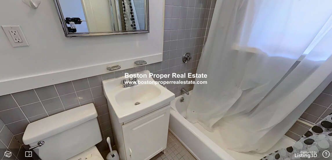 Studio bed, 1 bath apartment for rent at 14 Palace Rd Unit 9, Longwood — photo 3 of 5